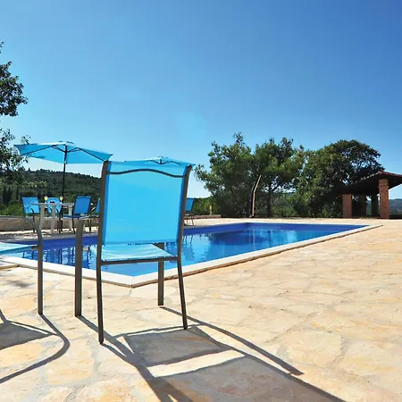 Amazing In With Swimming Pool 公寓