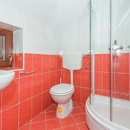 Amazing In With Swimming Pool Appartement Bilice