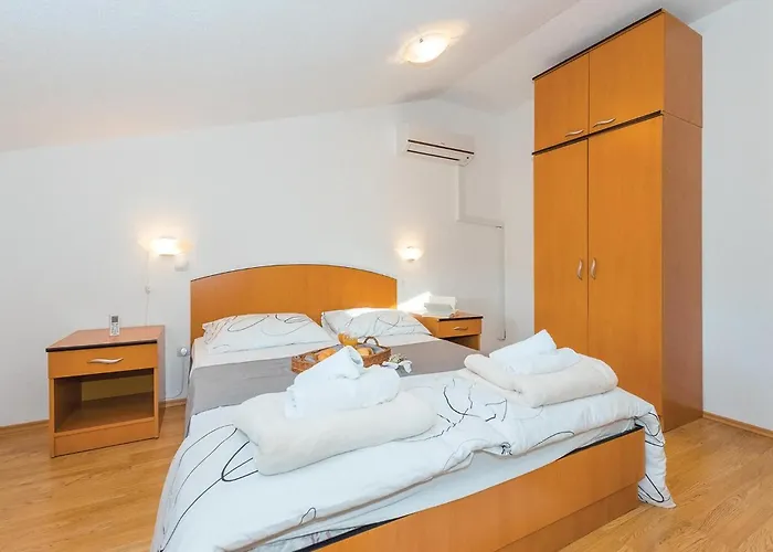 Appartement Amazing In With Swimming Pool *