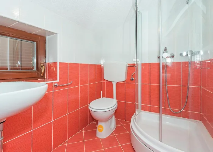 Amazing In With Swimming Pool Appartement Bilice