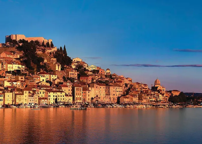 Amazing In With Swimming Pool Appartement *